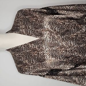 💰NWOT! VICTORIA'S SECRET ▪︎ LEOPARD PRINT  AND LACE ROBE ▪︎ SIZE XS/S